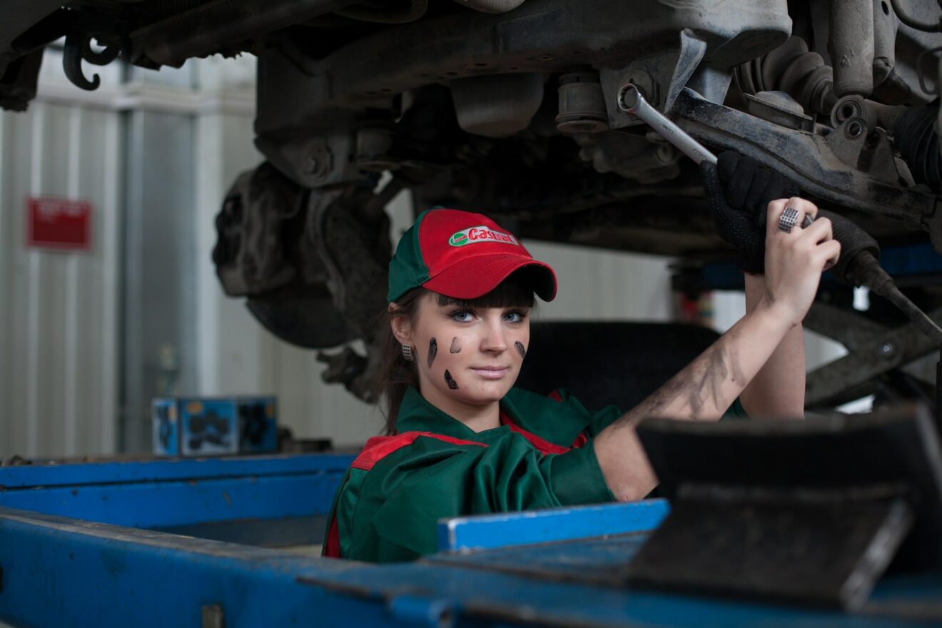 Ausbildung Zum Kfz Mechatronikerin Die